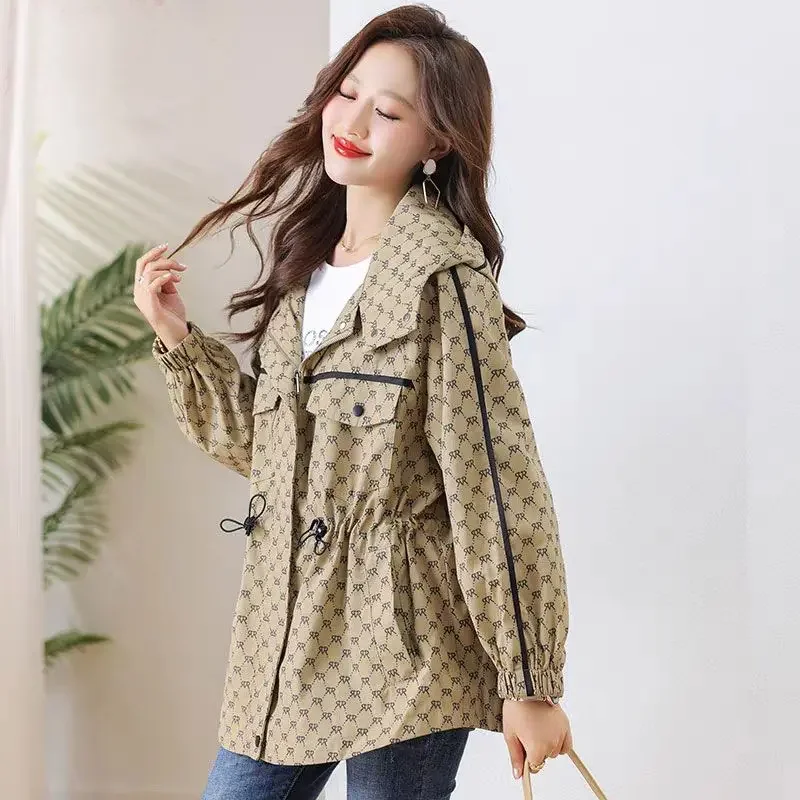 Women'S Fashion Trends Autumn 2025 - سترات واقية من الرياح للنساء معطف