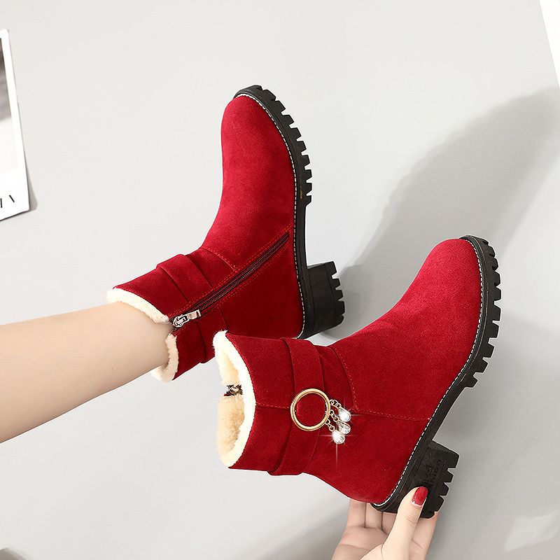 Women'S Fashion Trends Autumn 2025 - كبير أحمر نصف عالية الجلد المدبوغ