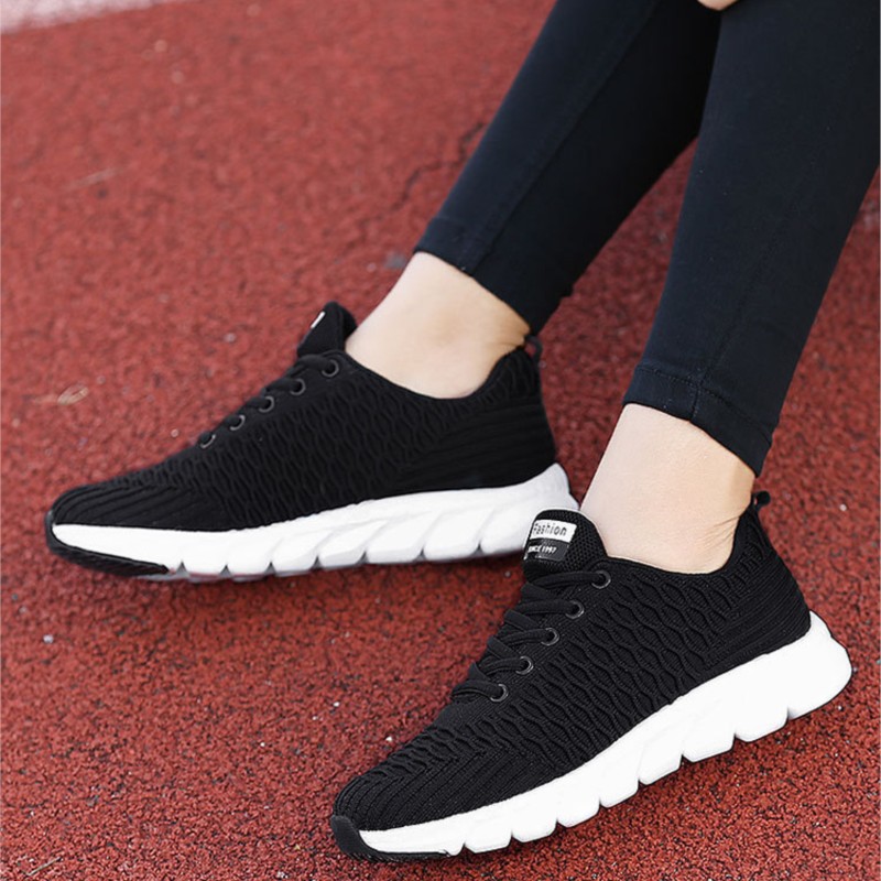 أحذية رياضية أحذية امرأة موضة  - مراجعة New Balance Fashion Women وسعره