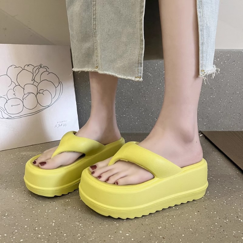 شباشب نسائية جديدة سميكة وعصري - مراجعة Women'S Fashion For Summer 2026 وسعره