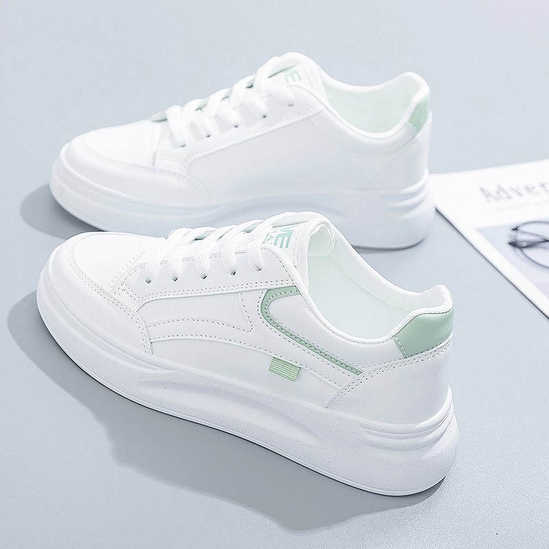 أحذية رياضية نسائية موضة 2025  - مراجعة New Balance Fashion Women وسعره