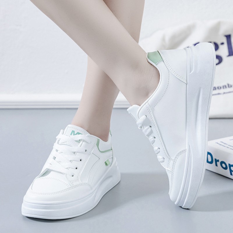 أحذية رياضية نسائية موضة 2025  - مراجعة New Balance Fashion Women وسعره