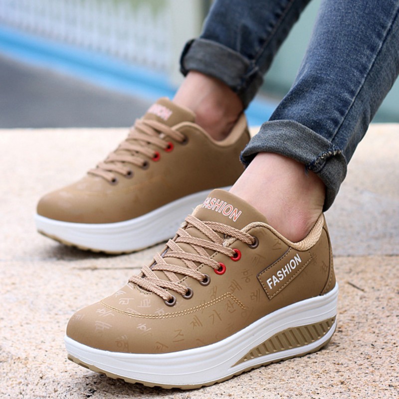 أحذية رياضية نسائية عصرية أحذي - مراجعة New Balance Fashion Women وسعره